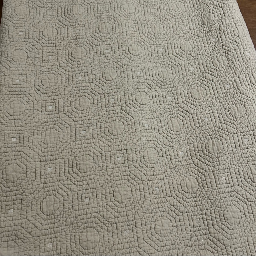 Full size quilt - Picture 2 of 3